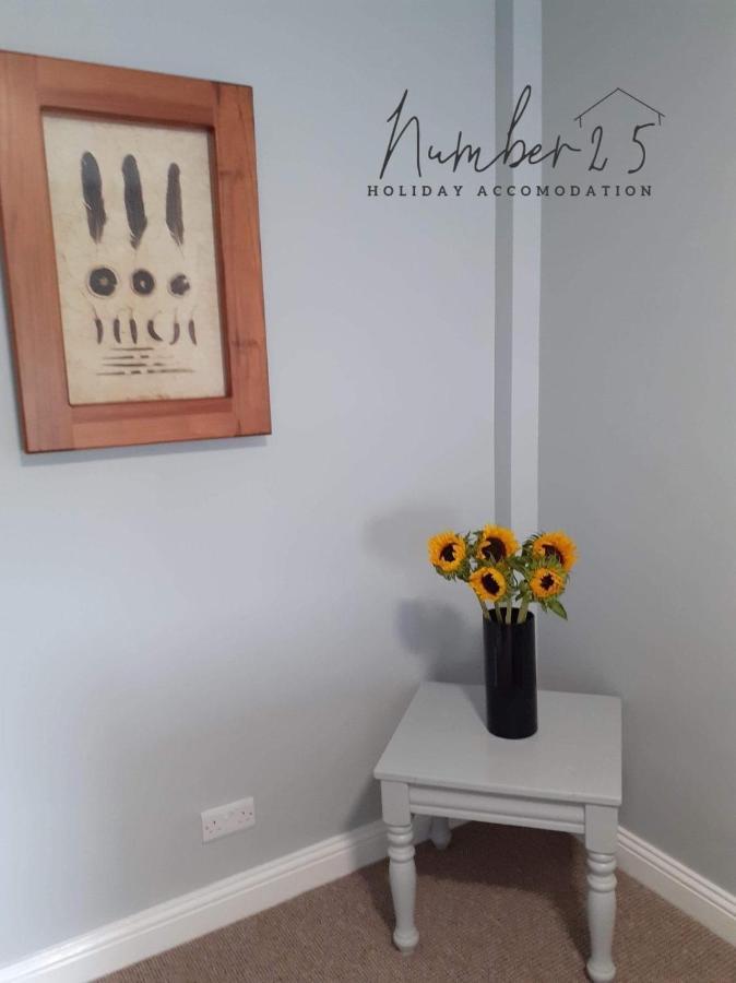 Number 25 Self Catering Apartments Ederney Ardess Экстерьер фото